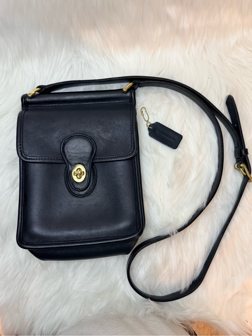 Classic Coach Court Bag Black Leather Crossbody Bag - Picture 5 of 9